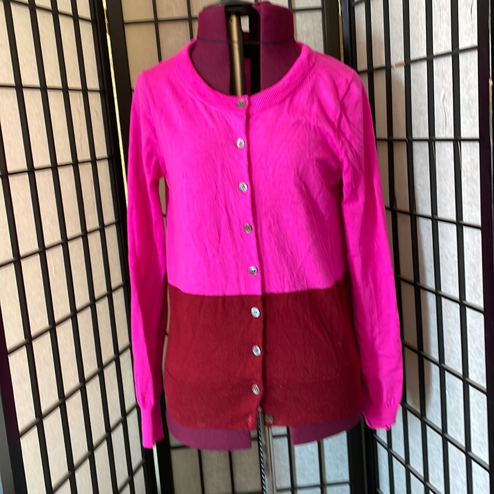 HP💖J.Crew Color block pink and maroon cardigan